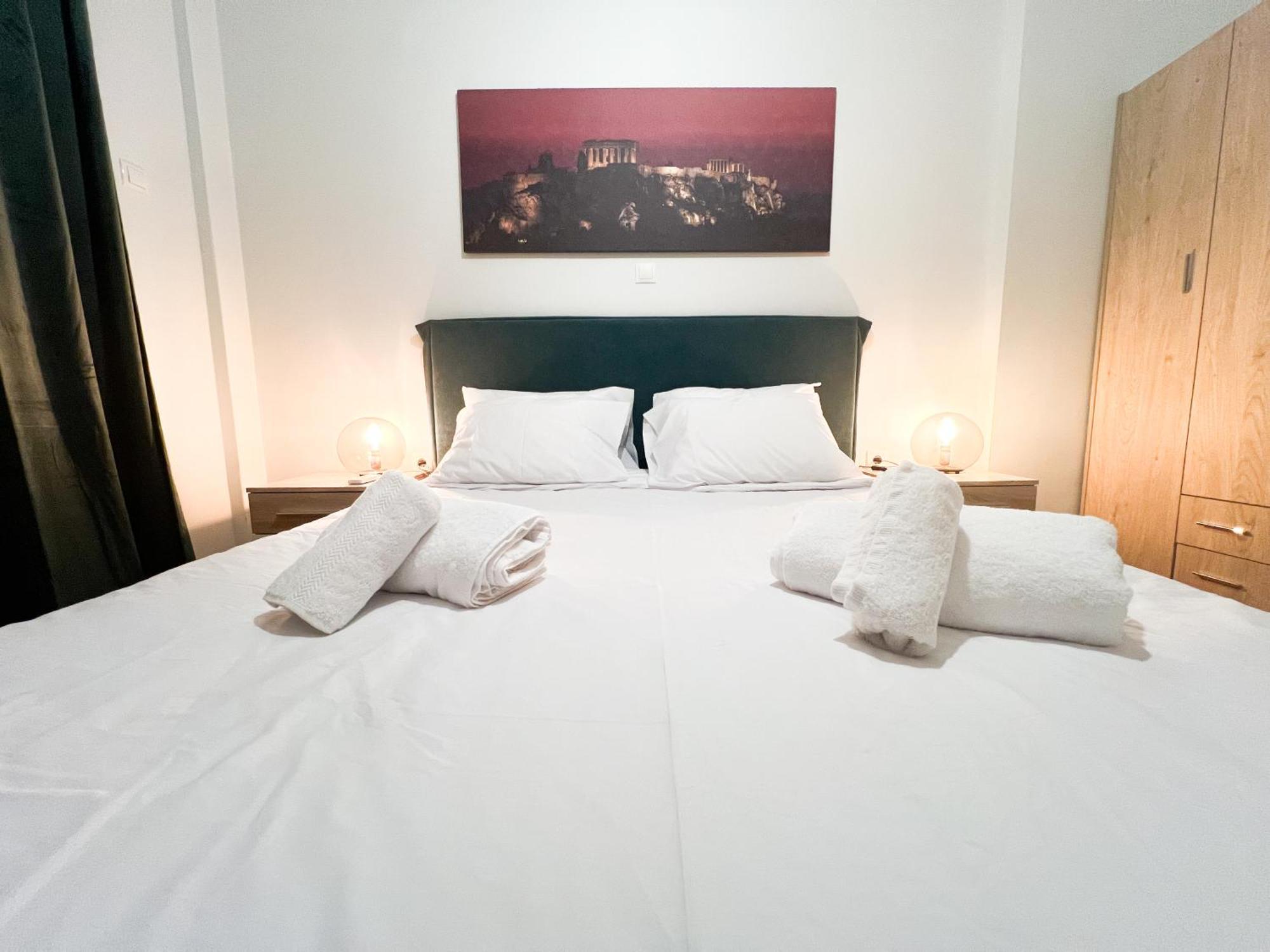 3 Bedroom Apartment Athens - Koukaki Экстерьер фото