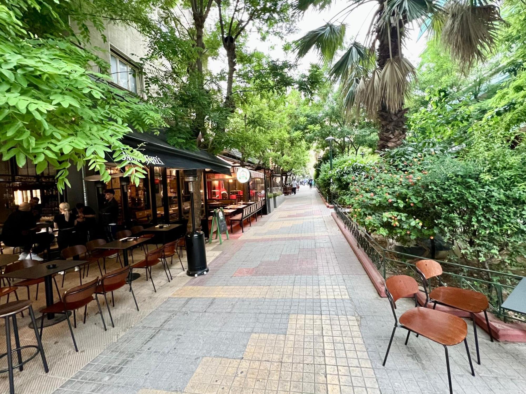 3 Bedroom Apartment Athens - Koukaki Экстерьер фото